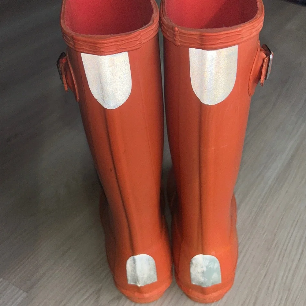 Hunter Unisex Kids Waterproof Rubber Rain Boots Orange Boys 3 & Girls 4